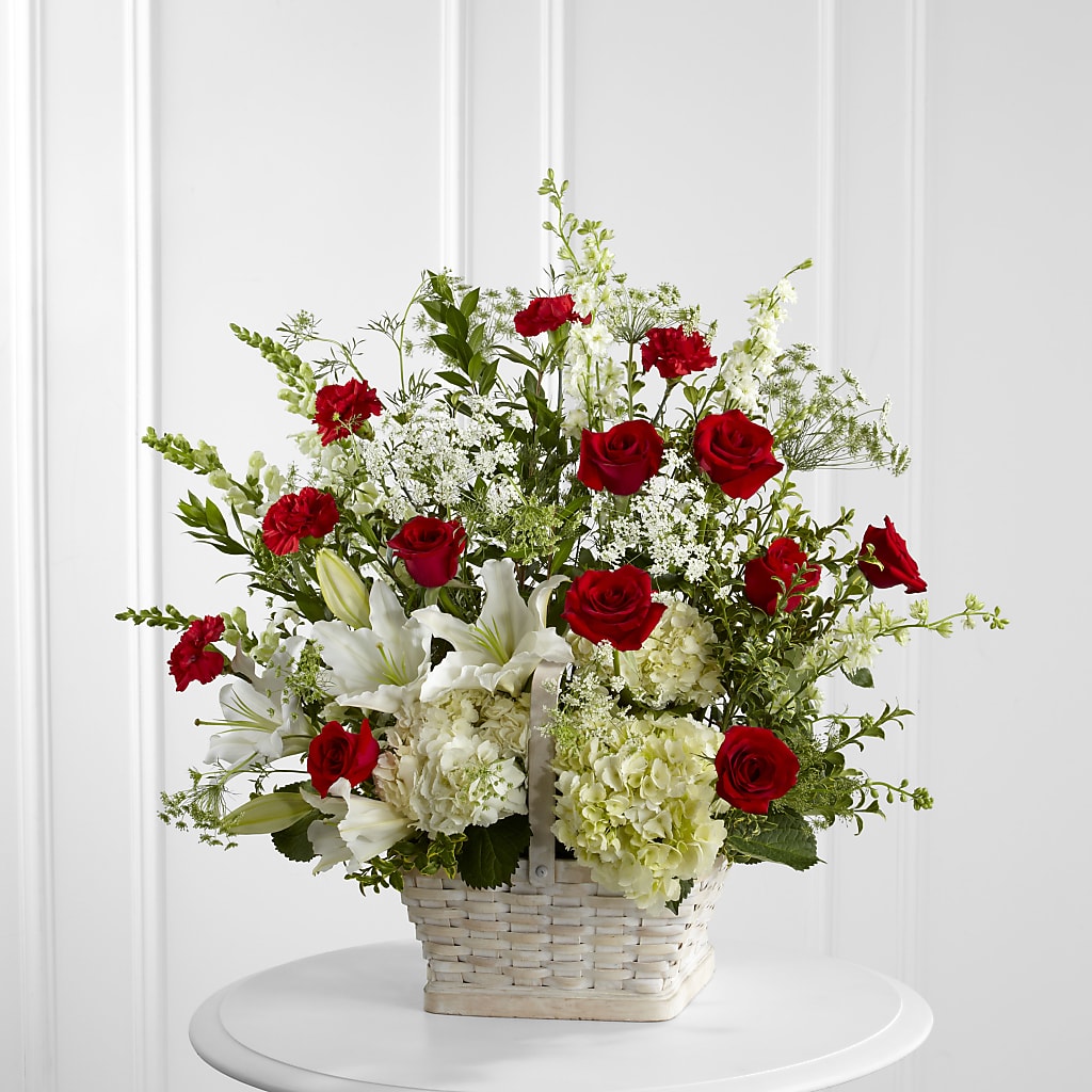 In Loving Memory Arrangement – Main Street Floral, Superior NE