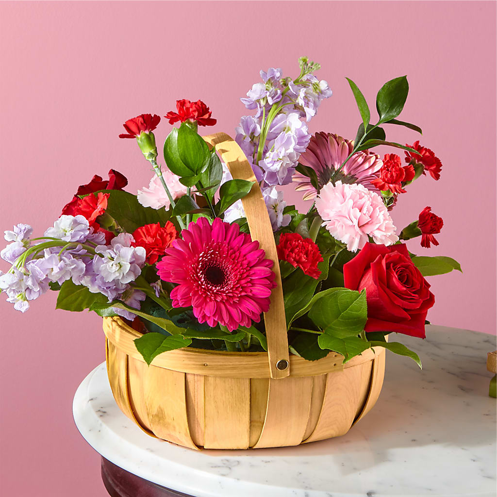 Pink Picnic Basket – Main Street Floral, Superior NE