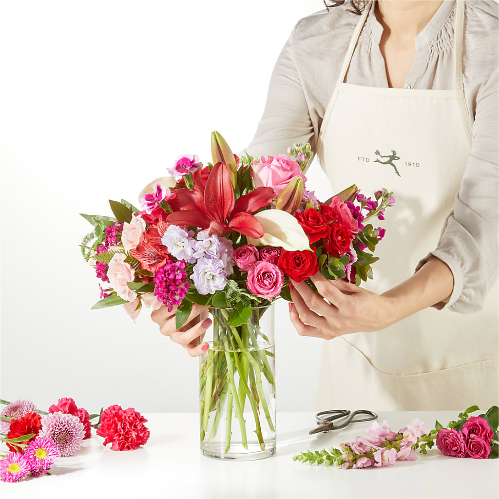 Swooning Over You - A Luxury Florist Original –  Main Street Floral, Superior NE