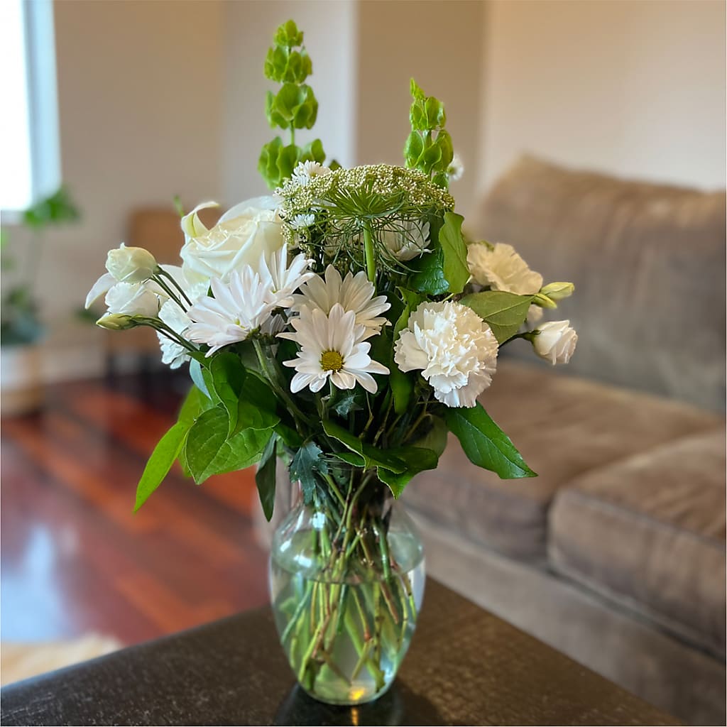 Classic Ivory – A Florist Original –  Main Street Floral, Superior NE