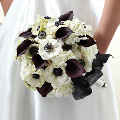 To Have and To Hold Bouquet –  Main Street Floral, Superior NE